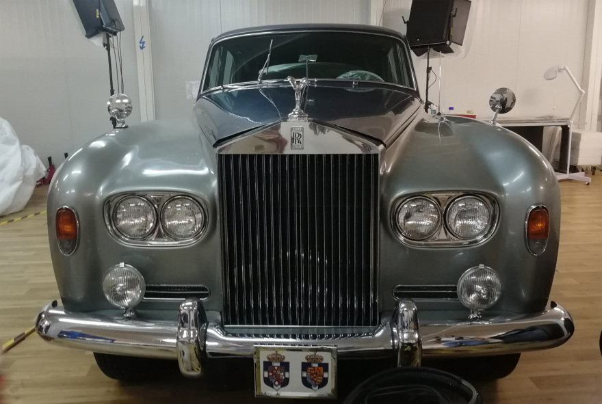 Δέκα βασιλικά αυτοκίνητα αναπαλαιώθηκαν: Η ιστορία των 4 Rols Royce και τα FIATάκια με τα ψάθινα καθίσματα