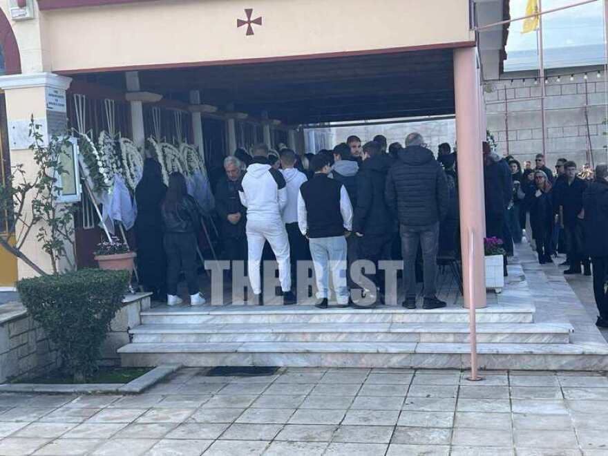 Οδύνη στην κηδεία του 19χρονου που σκοτώθηκε σε τροχαίο στη Πάτρα