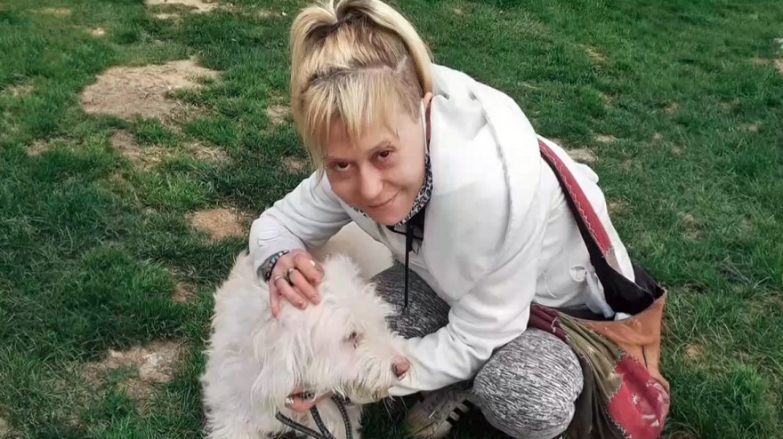 &Theta;&rho;ί&lambda;&epsilon;&rho; &sigma;&tau;&eta; &Theta;&epsilon;&sigma;&sigma;&alpha;&lambda;&omicron;&nu;ί&kappa;&eta; &mu;&epsilon; &delta;ύ&omicron; &nu;&epsilon;&kappa;&rho;έ&sigmaf; &gamma;&upsilon;&nu;&alpha;ί&kappa;&epsilon;&sigmaf; &sigma;&epsilon; &upsilon;&pi;ό&gamma;&epsilon;&iota;&omicron; 52&chi;&rho;&omicron;&nu;&omicron;&upsilon;, &omicron;&mu;&omicron;&lambda;ό&gamma;&eta;&sigma;&epsilon; &pi;&omega;&sigmaf; έ&pi;&nu;&iota;&xi;&epsilon; &tau;&eta; &mu;ί&alpha; &kappa;&alpha;&iota; &tau;&eta;&nu; &pi;έ&tau;&alpha;&xi;&epsilon; &sigma;&epsilon; &kappa;ά&delta;&omicron;