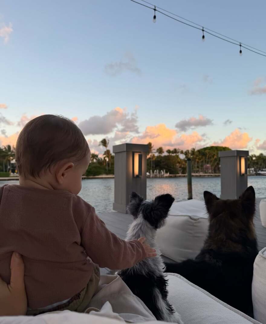 Ο γιος της Ζιζέλ και του Χοακίμ Βαλέντε έγινε ενός έτους: Οι φωτογραφίες που δημοσίευσε το μοντέλο