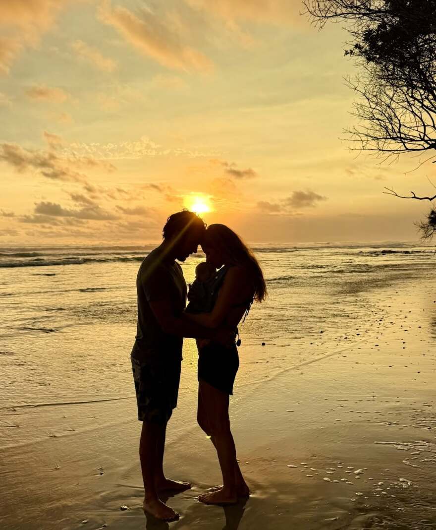 Ο γιος της Ζιζέλ και του Χοακίμ Βαλέντε έγινε ενός έτους: Οι φωτογραφίες που δημοσίευσε το μοντέλο