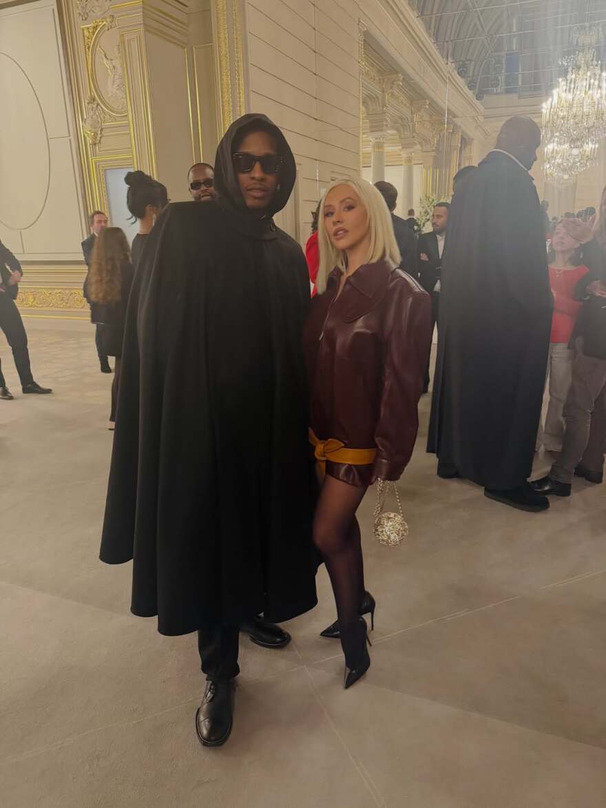 Η Κριστίνα Αγκιλέρα ανέβασε τόπλες φωτογραφίες της στο Instagram