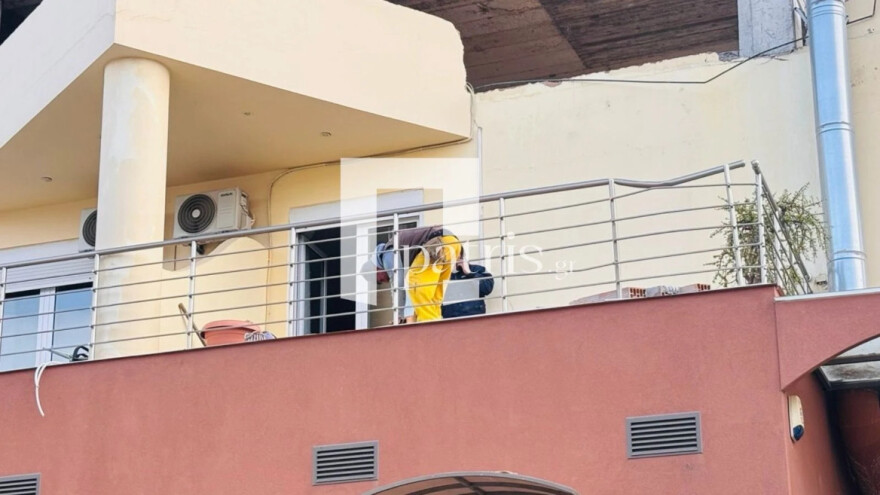 Πνίγεται από την αφρικανική σκόνη το Ηράκλειο, έπεσε τοίχος από τους θυελλώδεις ανέμους, δείτε φωτογραφίες 