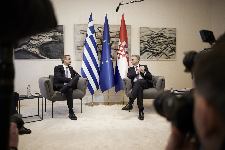 Συνάντηση Μητσοτάκη - Πλένκοβιτς στο Ζάγκρεμπ: Συζήτησαν διμερή και ευρωπαϊκά ζητήματα