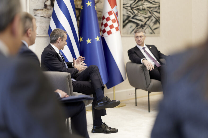 Συνάντηση Μητσοτάκη - Πλένκοβιτς στο Ζάγκρεμπ: Συζήτησαν διμερή και ευρωπαϊκά ζητήματα