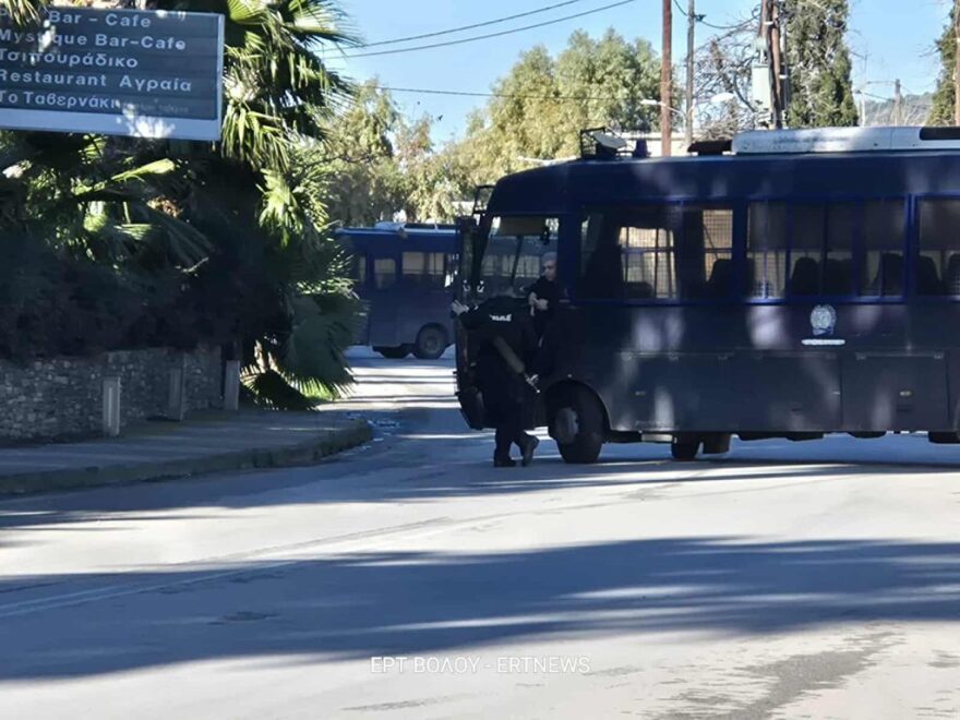 Βόλος: Επεισόδια και προσαγωγές κατά την 110η Σύνοδο των Πρυτάνεων στην Αγριά