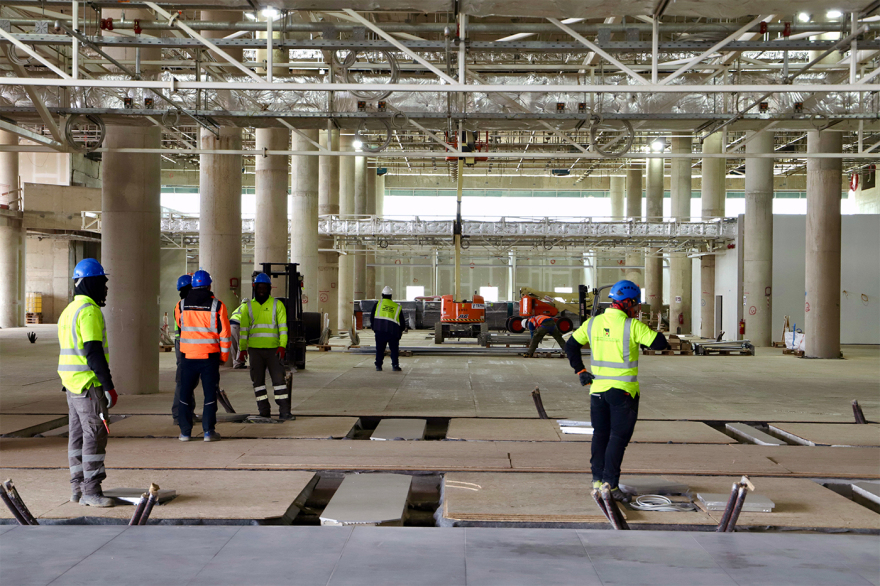 Στο εργοτάξιο του αεροδρομίου στο Καστέλλι ο Κυριάκος Μητσοτάκης