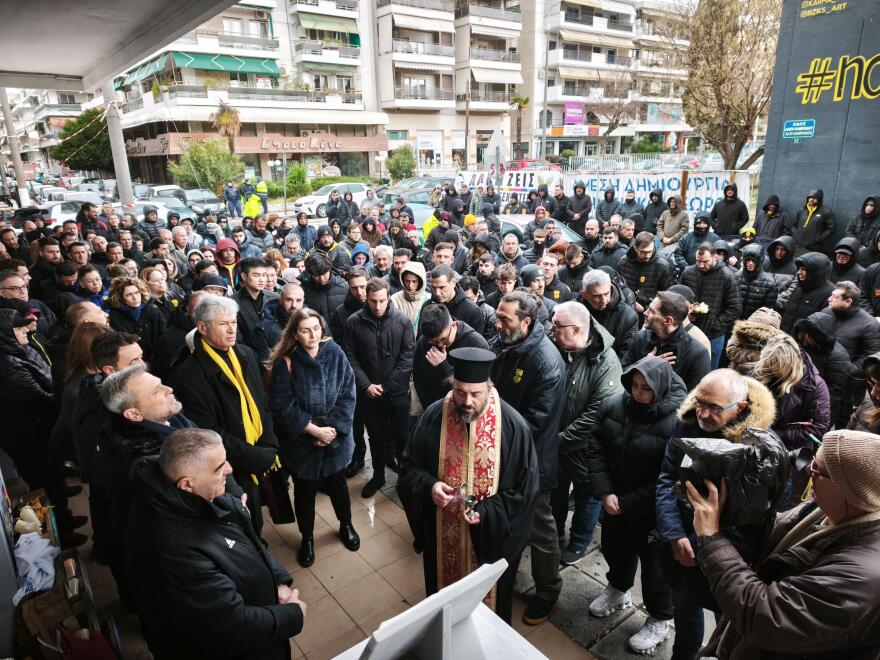 Τρισάγιο στη μνήμη του Άλκη Καμπανού: Τα ισόβια σε αυτή την υπόθεση τα έχουμε υποστεί εμείς, είπε ο πατέρας του