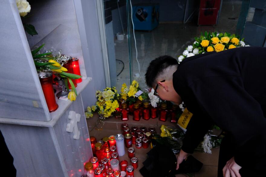 Τρισάγιο στη μνήμη του Άλκη Καμπανού: Τα ισόβια σε αυτή την υπόθεση τα έχουμε υποστεί εμείς, είπε ο πατέρας του