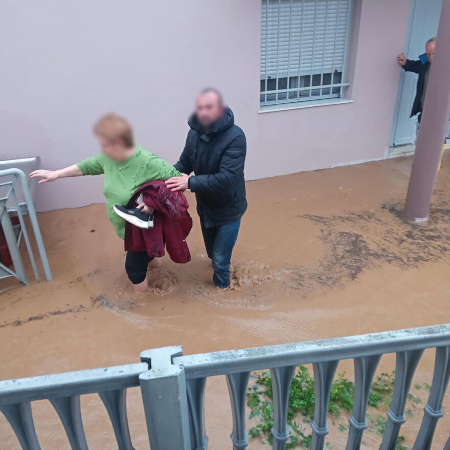 Κακοκαιρία: Νέα αποκαλυπτικά βίντεο από τον Αγιόκαμπο -Μεγάλες καταστροφές σε σπίτια και καταστήματα