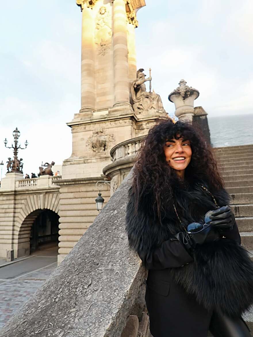 Η Μαρία Σολωμού δημοσίευσε φωτογραφίες από το ταξίδι της στο Παρίσι