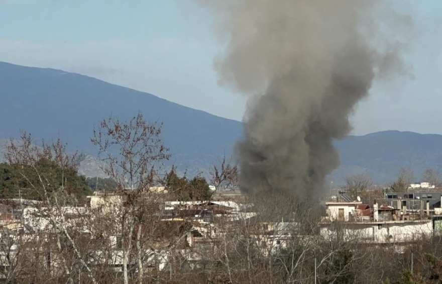 Τραγωδία στη Λάρισα: Νεκρή εντοπίστηκε γυναίκα έπειτα από φωτιά στο σπίτι της