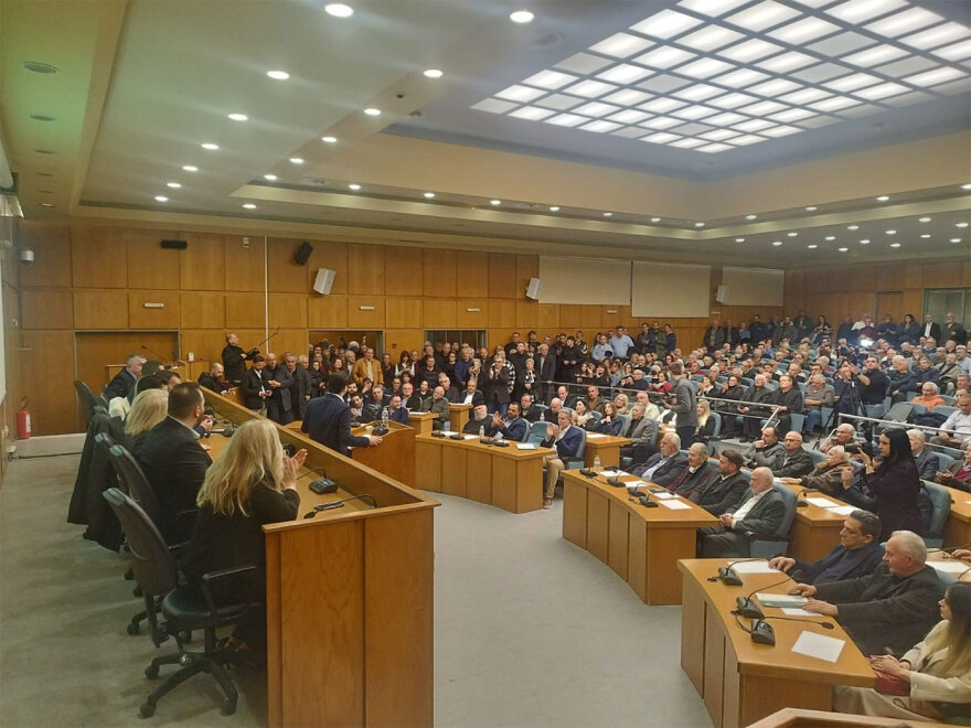 ΠΑΣΟΚ σε εσωτερική δίνη: «Παύλο γερά» φώναξαν στελέχη στον Γερουλάνο, πού χρεώνει η πλευρά Ανδρουλάκη την ακούνητη βελόνα 