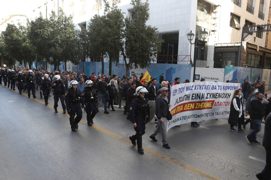 Aπεργία ταξί: Πορεία στο κέντρο της Αθήνας, με απεργία διαρκείας προειδοποιεί ο πρόεδρος του ΣΑΤΑ
