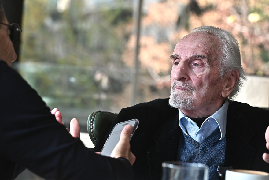 Ο Νικήτας Τσακίρογλου στον Δανίκα: Η καρδιά είναι μονογαμική, αλλά το σώμα πολυγαμικό - Η Χρυσούλα θα γίνει καλά με τη θρησκεία, όχι με την επιστήμη