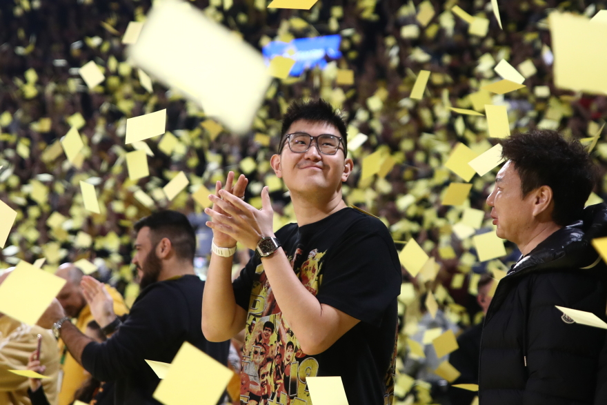 Ο Σιάο ξανά στο Αλεξάνδρειο με μπλούζα που έχει Γκάλη, Γιαννάκη και τις άλλες μεγάλες μορφές του Άρη, δείτε φωτογραφίες
