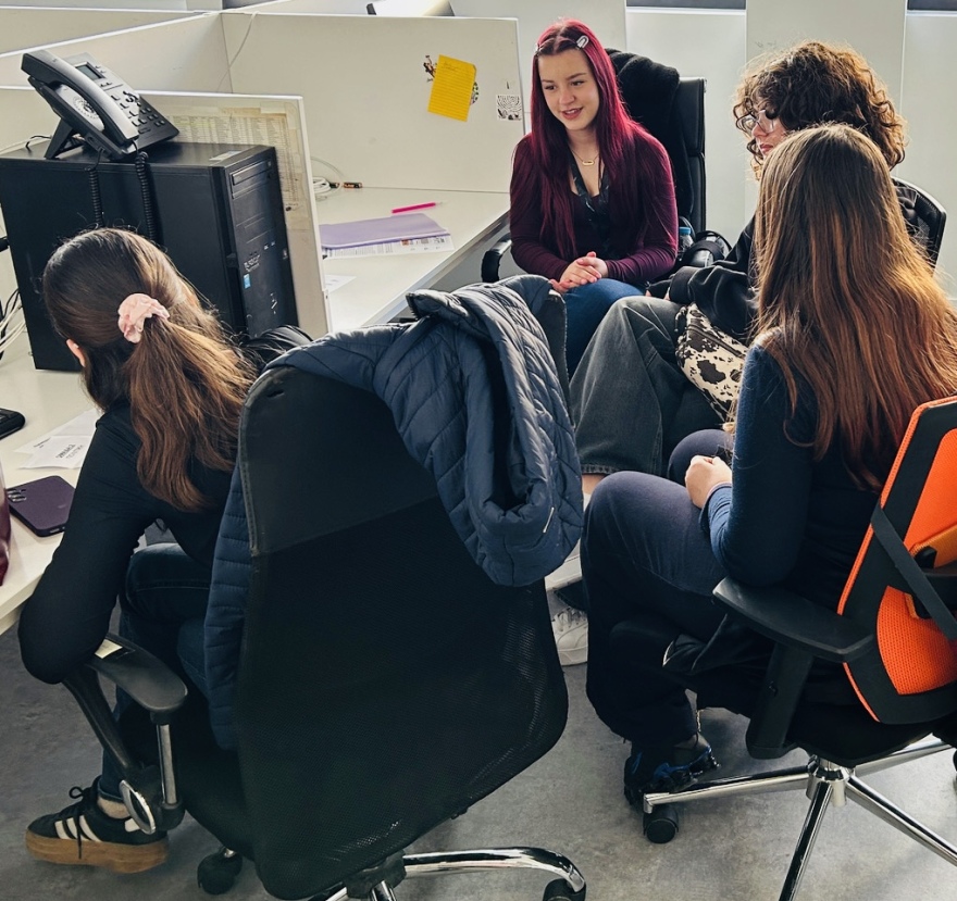 Το 1ο Γυμνάσιο Μεταμόρφωσης Αττικής «τύπωσε» το δικό του Πρώτο Θέμα