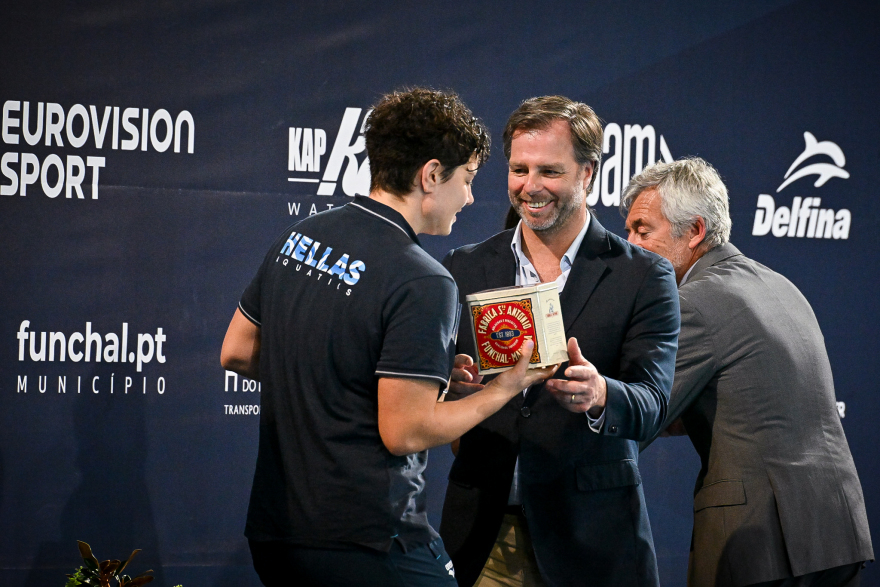 Η απονομή του χάλκινου μεταλλίου στην Εθνική πόλο γυναικών, βίντεο Η απονομή του χάλκινου μεταλλίου στην Εθνική πόλο γυναικών, βίντεο