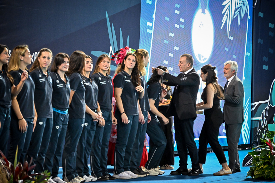 Η απονομή του χάλκινου μεταλλίου στην Εθνική πόλο γυναικών, βίντεο Η απονομή του χάλκινου μεταλλίου στην Εθνική πόλο γυναικών, βίντεο