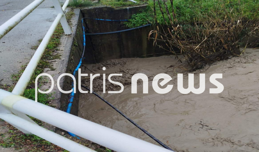 Έσπασε χείμαρρος στον Ξηρόκαμπο Μεσσηνίας, κλειστό τμήμα της εθνικής οδού Πύργου - Κυπαρισσίας - 112 για την Τριφυλία Μεσσηνίας