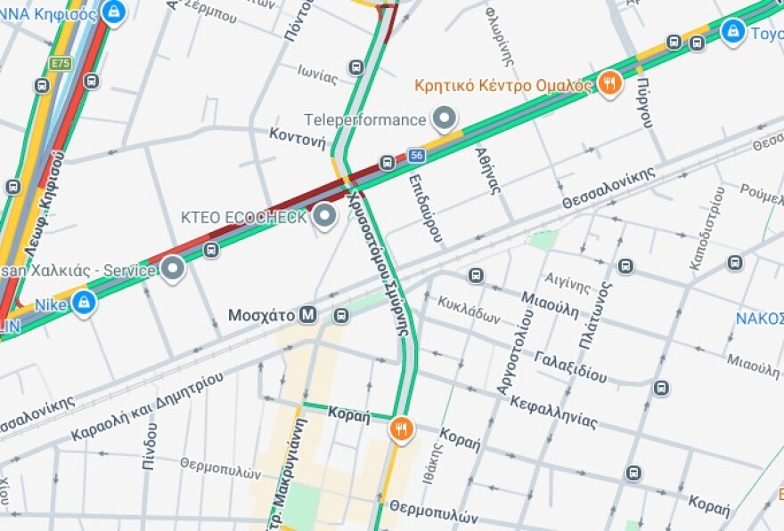 Φωτιά σε αυτοκίνητο στην Πειραιώς στο ρεύμα προς Αθήνα: Διακοπή της κυκλοφορίας στο σημείο