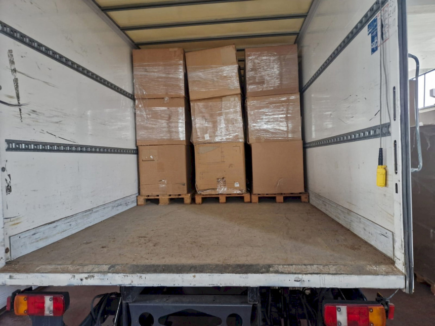 Οι αποθήκες του κυκλώματος λαθρεμπορίας καπνού: Κατασχέθηκαν όπλα και μετρητά, 25 συλλήψεις, δείτε βίντεο και φωτογραφίες