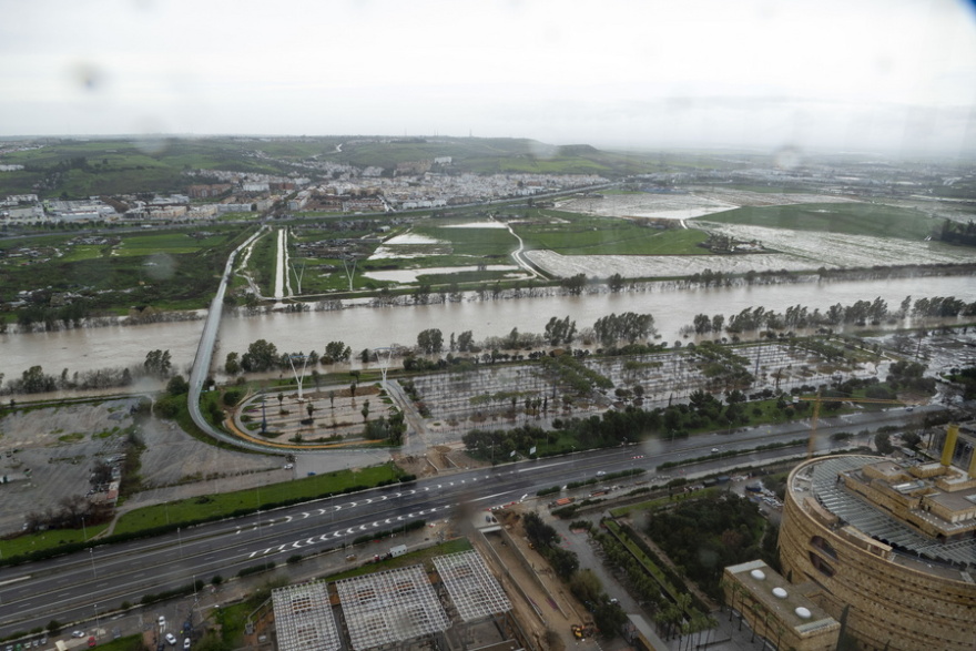 Καταιγίδα Μάρτα: Ένας πυροσβέστης νεκρός στην Πορτογαλία, χιλιάδες άνθρωποι εκκένωσαν τα σπίτια τους στην Ισπανία
