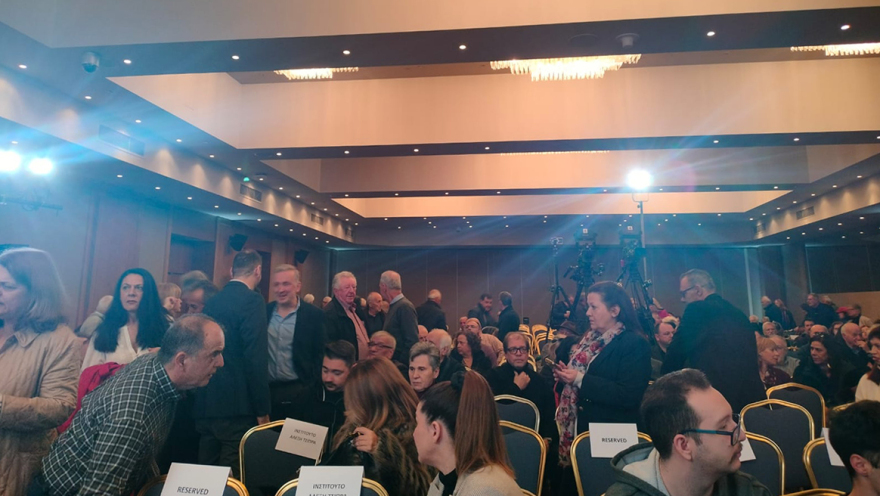 Τσίπρας: Στόχος μια κυβερνώσα αριστερή προοδευτική παράταξη - 7 ρήξεις για την περιφέρεια και «καρφί» για την Καρυστιανού 