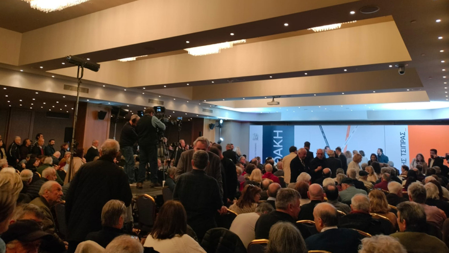 Τσίπρας: Στόχος μια κυβερνώσα αριστερή προοδευτική παράταξη - 7 ρήξεις για την περιφέρεια και «καρφί» για την Καρυστιανού 