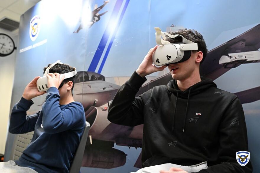 Πολεμική Αεροπορία: Προσομοιωτές αεροσκαφών F-16 και F-35 στο νέο λιμάνι Πατρών