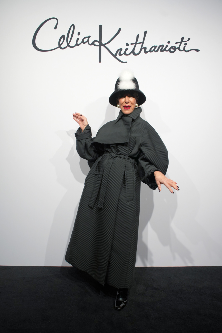 Σίλια Κριθαριώτη: Το Παρίσι είπε «Bienvenue» στην ελληνική υψηλή ραπτική
