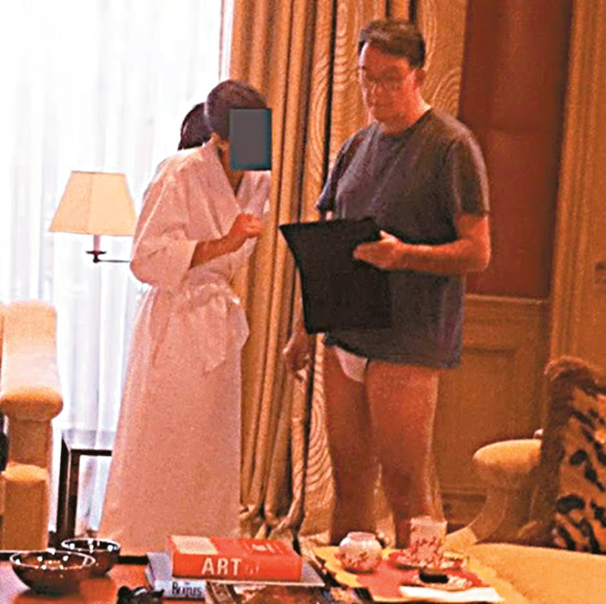 Δείτε όλα όσα έχουν αποκαλυφθεί από τα αρχεία Επστάιν: Διαστροφές, παιδεραστία αλλά και θεωρίες συνωμοσίας