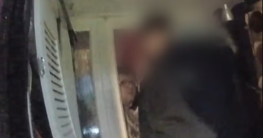 &Sigma;&upsilon;&nu;&epsilon;&lambda;ή&phi;&theta;&eta; &pi;&alpha;&iota;&delta;ό&phi;&iota;&lambda;&omicron;&sigmaf; &sigma;&tau;&eta; &Beta;&rho;&epsilon;&tau;&alpha;&nu;ί&alpha; &pi;&omicron;&upsilon; &kappa;&alpha;&kappa;&omicron;&pi;&omicron;ί&eta;&sigma;&epsilon; &sigma;&epsilon;&xi;&omicron;&upsilon;&alpha;&lambda;&iota;&kappa;ά &tau;&omicron;&upsilon;&lambda;ά&chi;&iota;&sigma;&tau;&omicron;&nu; &pi;έ&nu;&tau;&epsilon; &nu;ή&pi;&iota;&alpha; &sigma;&epsilon; &pi;&alpha;&iota;&delta;&iota;&kappa;ό &sigma;&tau;&alpha;&theta;&mu;ό: &Delta;&epsilon;ί&tau;&epsilon; &beta;ί&nu;&tau;&epsilon;&omicron;
