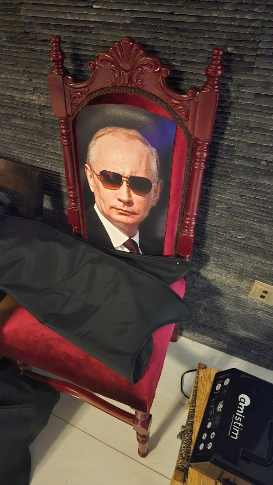 putin-tsigarades-_1_