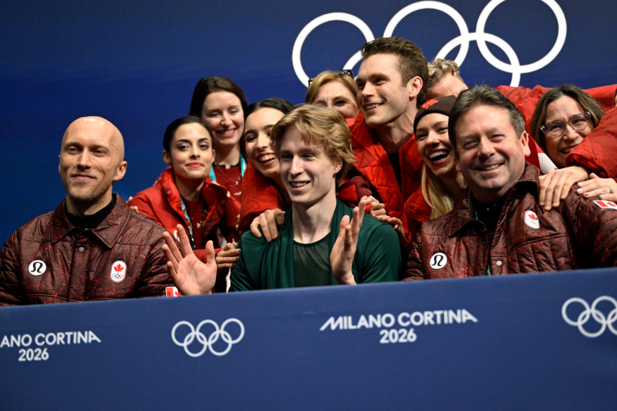 &Chi;&epsilon;&iota;&mu;&epsilon;&rho;&iota;&nu;&omicron;ί &Omicron;&lambda;&upsilon;&mu;&pi;&iota;&alpha;&kappa;&omicron;ί &Alpha;&gamma;ώ&nu;&epsilon;&sigmaf;: &Omicron; &pi;&rho;&omicron;&pi;&omicron;&nu;&eta;&tau;ή&sigmaf; &pi;&omicron;&upsilon; &epsilon;ί&nu;&alpha;&iota; &upsilon;&pi;&epsilon;ύ&theta;&upsilon;&nu;&omicron;&sigmaf; &gamma;&iota;&alpha; 16 &alpha;&theta;&lambda;&eta;&tau;έ&sigmaf; &alpha;&pi;ό 13 &chi;ώ&rho;&epsilon;&sigmaf;