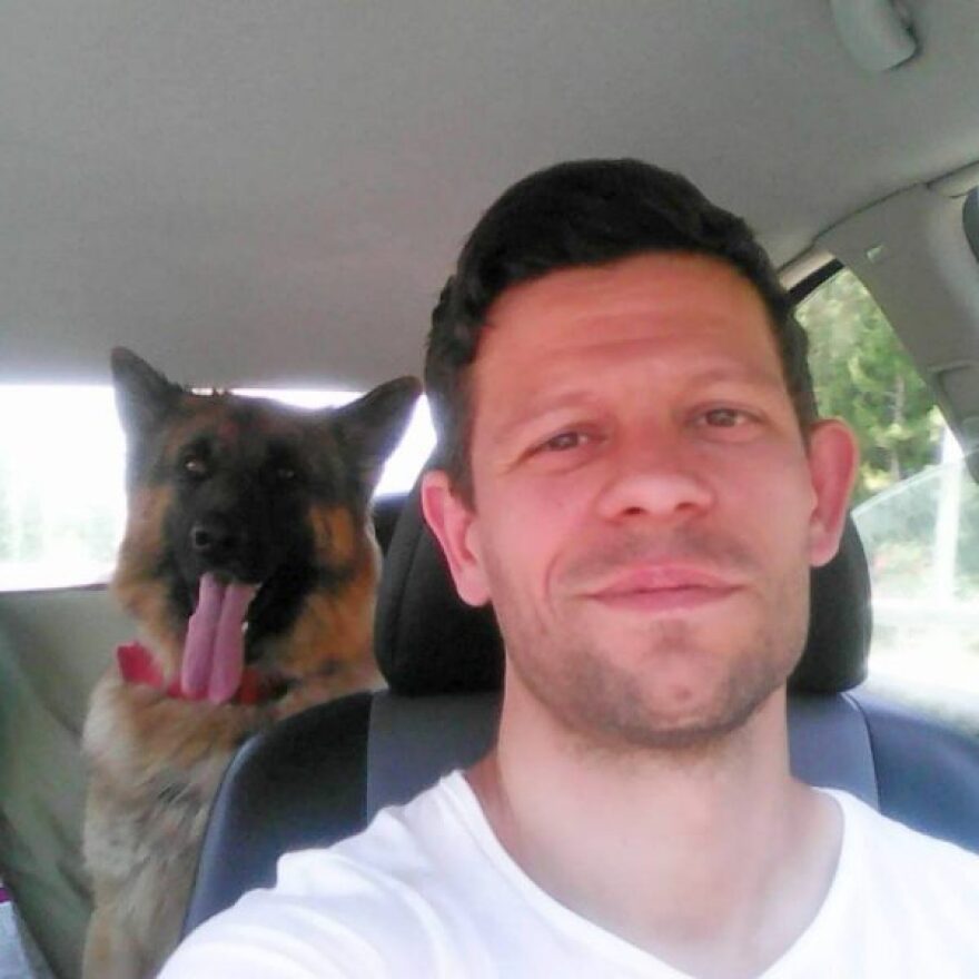 Θλίψη στη Λαμία για τον 43χρονο αστυνομικό Κώστα Ριρή που έφυγε ξαφνικά από τη ζωή