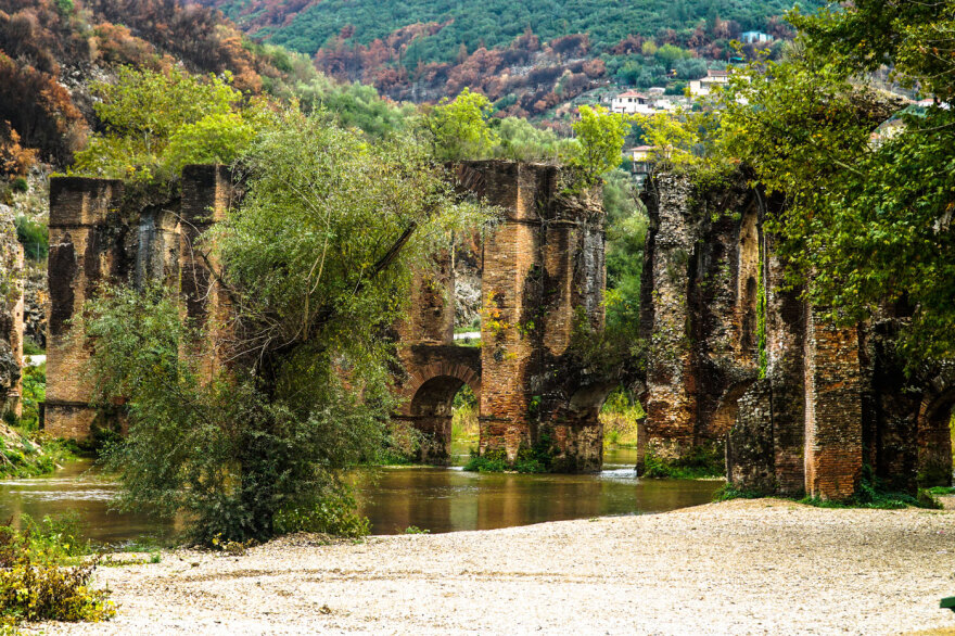 Το Ρωμαϊκό Υδραγωγείο της Νικόπολης: Ένα θαύμα μηχανικής στην Ήπειρο που στέκει επιβλητικό εδώ και δύο χιλιετίες