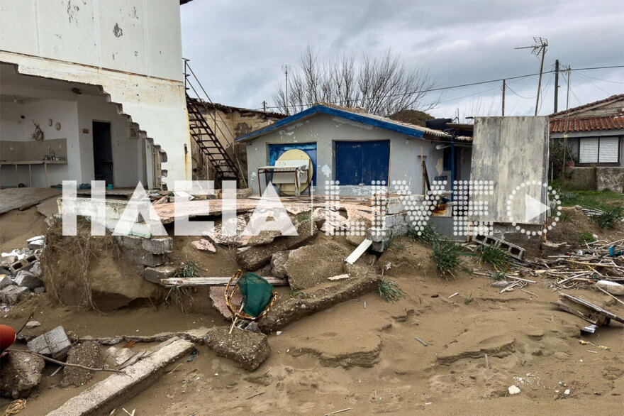 Σάρωσε Ηλεία και Αχαΐα η κακοκαιρία - Ανεμοστρόβιλος σήκωσε στέγαστρα, έσπασε τζαμαρίες, δρόμοι πλημμύρισαν
