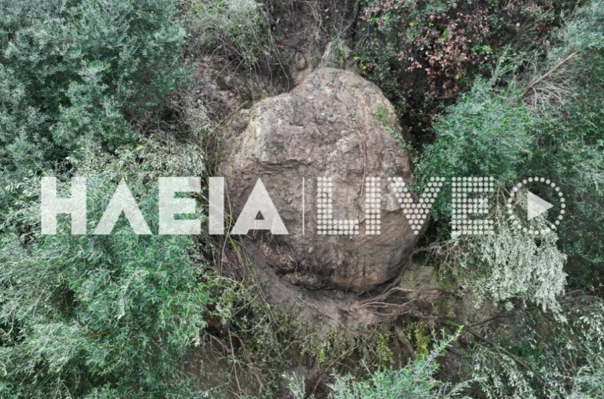 Εκκενώθηκαν δέκα σπίτια στο Κατάκολο μετά από αποκόλληση βράχου,  έσπασαν αναχώματα στον Αλφειό