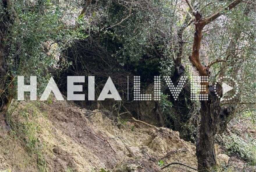 Εκκενώθηκαν δέκα σπίτια στο Κατάκολο μετά από αποκόλληση βράχου,  έσπασαν αναχώματα στον Αλφειό