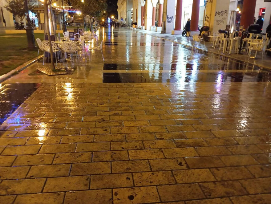 Θεσσαλονίκη: 15,5 τόνους περισσότερα σκουπίδια άφησε πίσω της η Τσικνοπέμπτη 16 Απίστευτες εικόνες στη Θεσσαλονίκη, γέμισαν σκουπίδια οι δρόμοι μετά την Τσικνοπέμπτη: Μάζεψαν 15,5 τόνους περισσότερα απορρίμματα