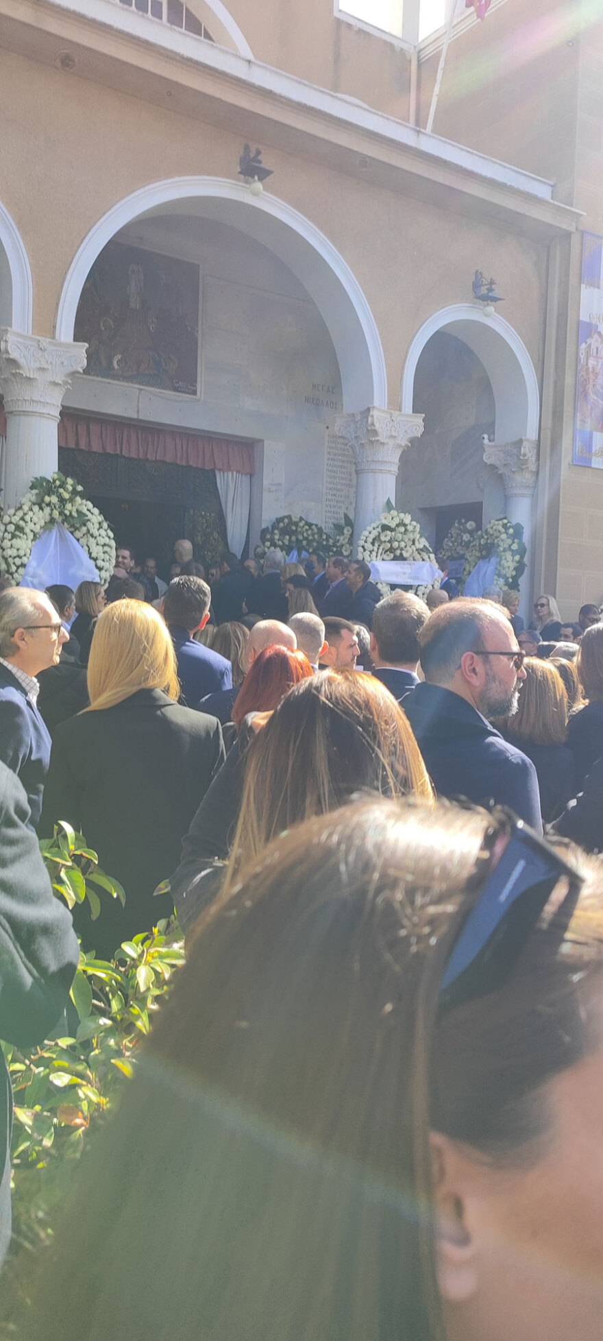 Σε κλίμα βαθιάς οδύνης το τελευταίο αντίο στον Γιώργο Γεράρδο, ιδρυτή του Πλαισίου