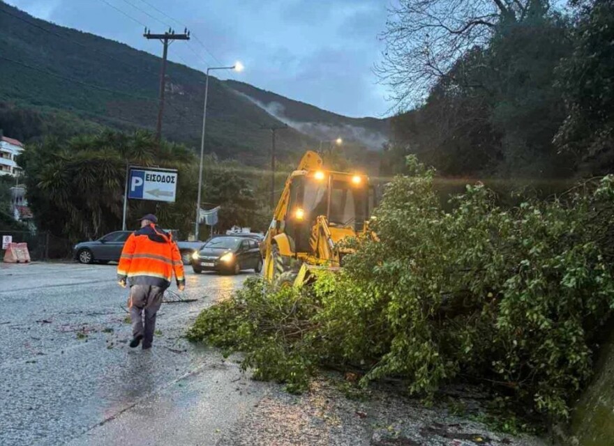 Εκτεταμένα προβλήματα από την κακοκαιρία σε Ήπειρο και Δυτική Ελλάδα