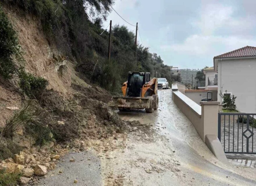 Εκτεταμένα προβλήματα από την κακοκαιρία σε Ήπειρο και Δυτική Ελλάδα