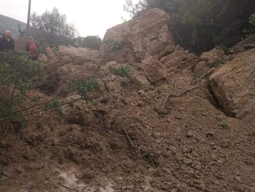 Εκτεταμένα προβλήματα από την κακοκαιρία σε Ήπειρο και Δυτική Ελλάδα