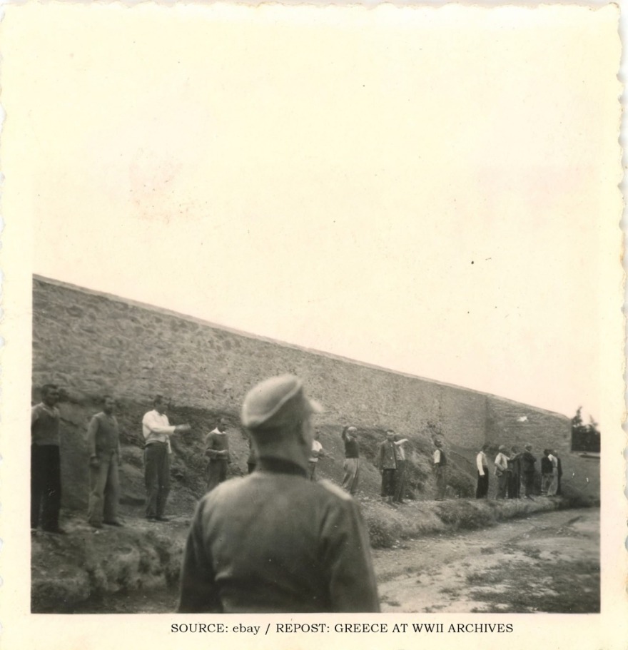 Ταυτοποιήθηκε ο πρώτος από τις φωτογραφίες με τους 200 εκτελεσθέντες της Καισαριανής, σε ποιον αξιωματικό των Ναζί τις αποδίδουν