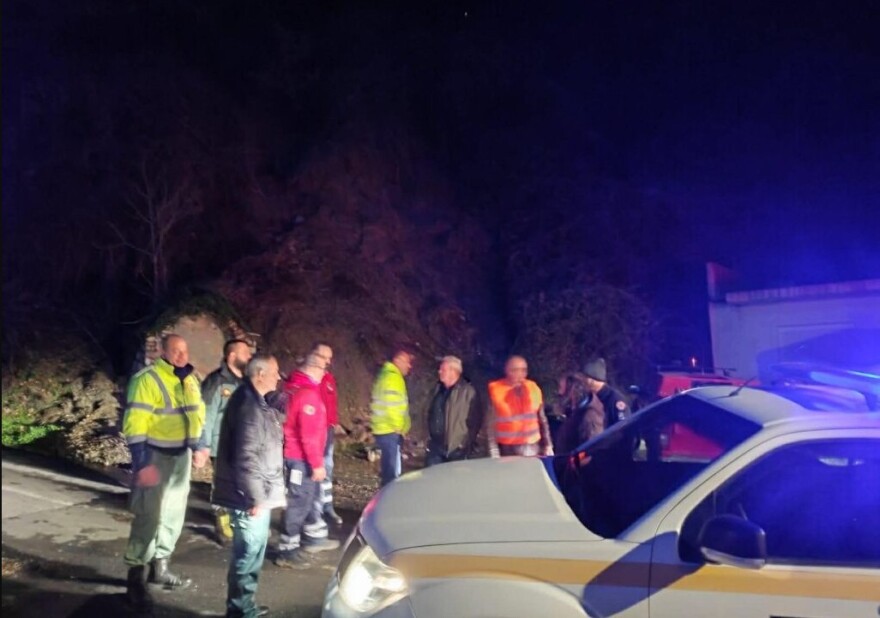 Επιχείρηση προληπτικής εκκένωσης σε περιοχές του Ταΰγετου λόγω κατολισθήσεων, φωτογραφίες