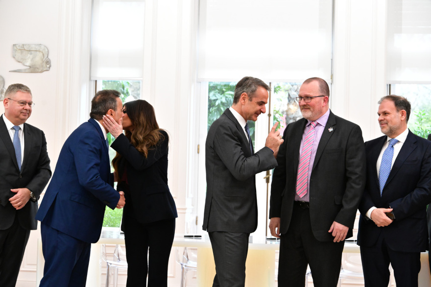 Μπήκαν οι υπογραφές της Ελλάδας με τη Chevron - Μητσοτάκης: Η Ελλάδα κάνει άλμα στον τομέα της ενέργειας