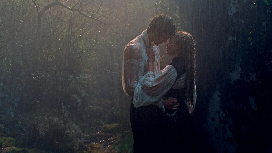 Η Μάργκοτ Ρόμπι στα «Ανεμοδαρμένα Ύψη» του Χόλιγουντ