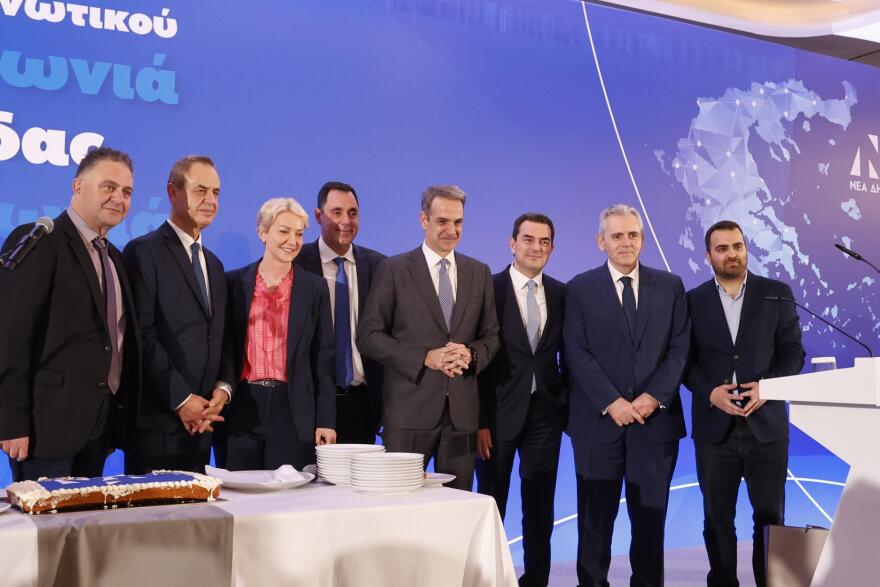 Μητσοτάκης: Οι εκλογές του 2027 θα καθορίσουν την πορεία της Ελλάδος - Οι αιχμές κατά Σαμαρά και Τσίπρα